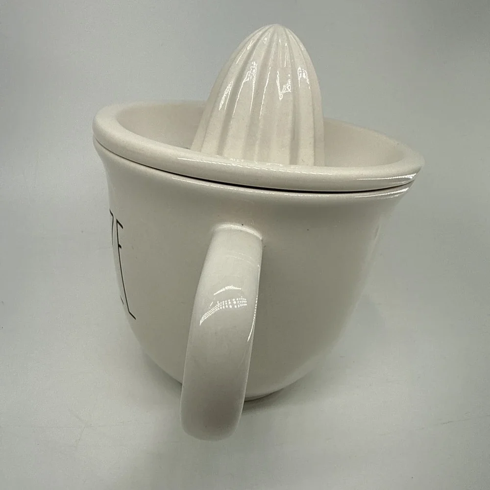 RAE DUNN Juicer 2 Piece 6